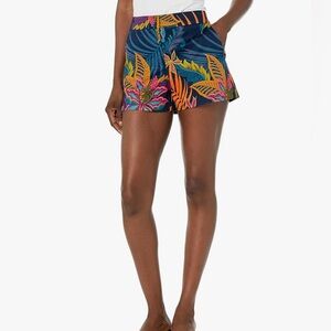 L NWT Trina Turk Corbin 2 Shorts in Multi Small Cotton Bi-Stretch